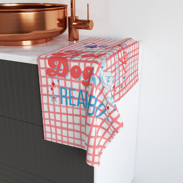 You Look Like The Fourth Of July Hand Towel With Red Gingham Background